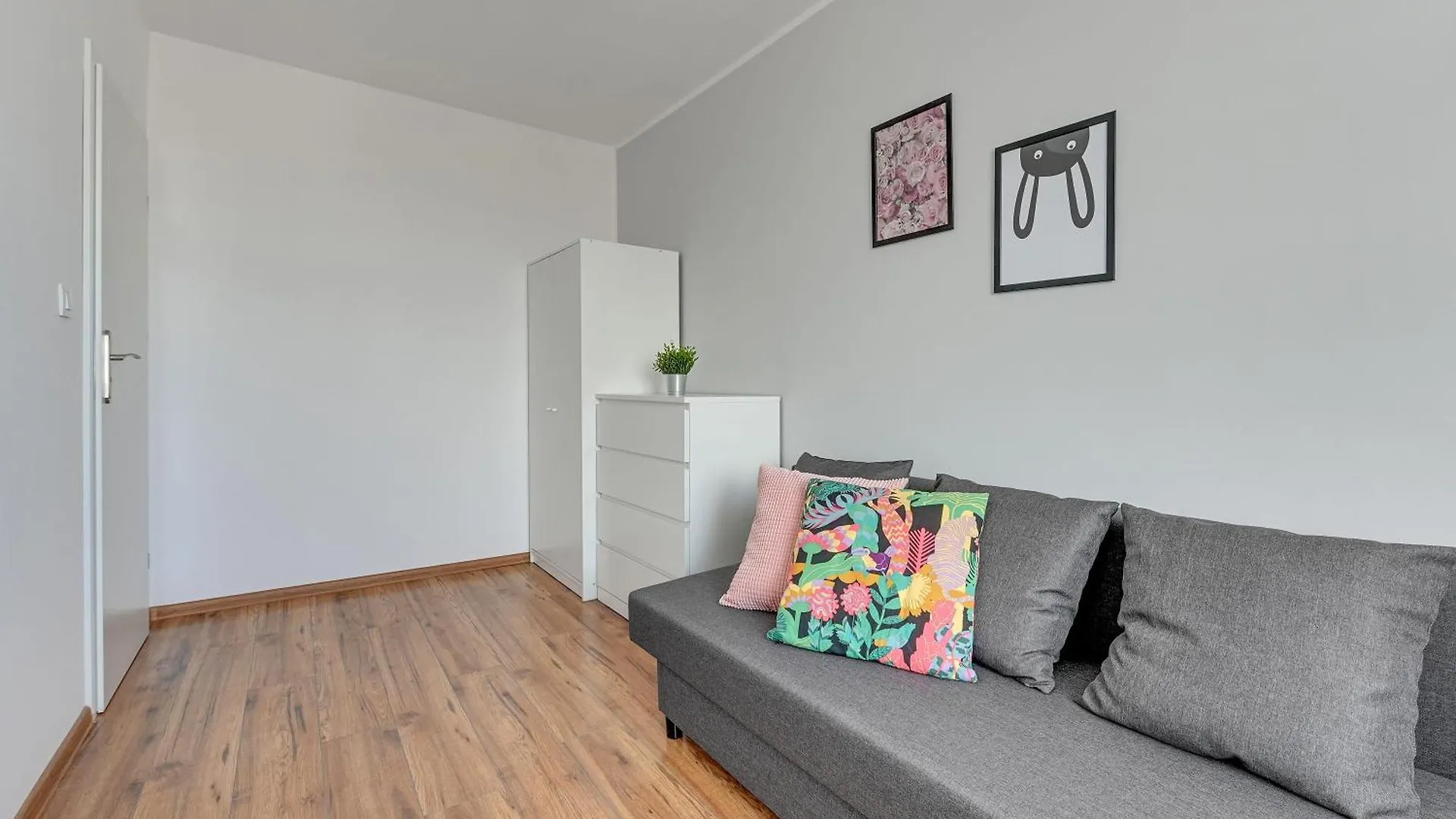 Homestay Rooms Pilotow 5B - Gdansk Zaspa Poland